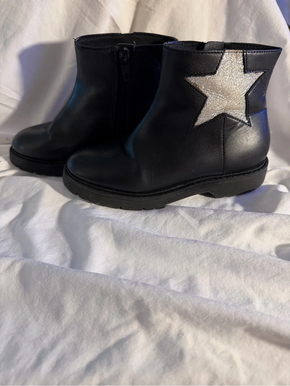 wonder nation Black Kids Ankle Boots with Silver Star
